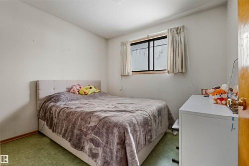 12947 109 Street, Edmonton, AB - Indoor Photo Showing Bedroom