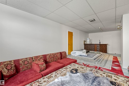 12947 109 Street, Edmonton, AB - Indoor