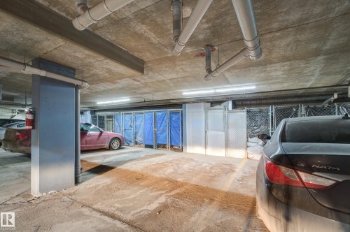 406 12110 106 Avenue, Edmonton, AB - Indoor Photo Showing Garage