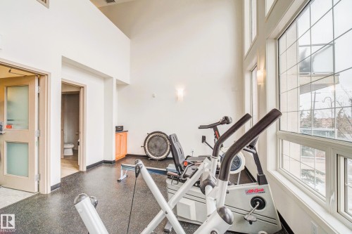 406 12110 106 Avenue, Edmonton, AB - Indoor Photo Showing Other Room