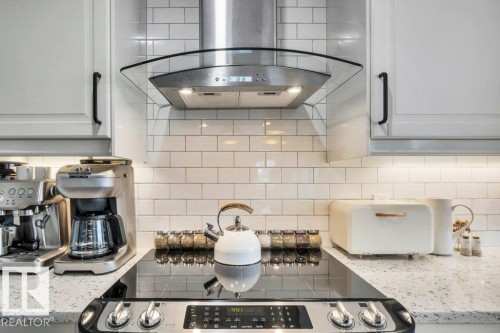 4337 Mcmullen Way, Edmonton, AB - Indoor Photo Showing Kitchen