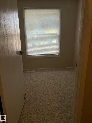 10405 24 Avenue Nw, Edmonton, AB - Indoor Photo Showing Other Room