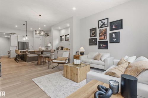 157 Redwing Wynd, St. Albert, AB - Indoor Photo Showing Living Room