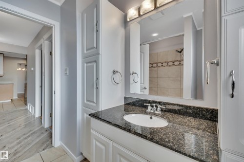 4202 42 Avenue, Leduc, AB - Indoor Photo Showing Bathroom