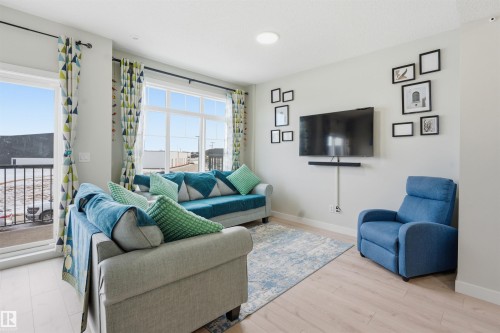 6208 Cartmell Court  Edmonton, AB T6W 5A7