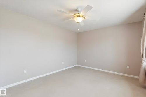 8761 5 Avenue, Edmonton, AB - Indoor Photo Showing Other Room