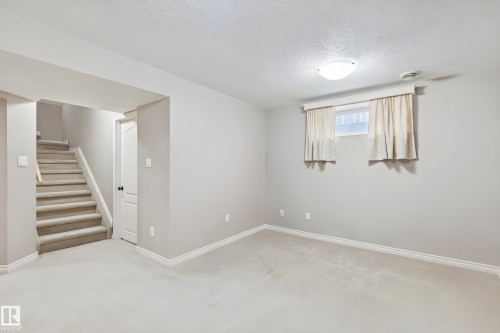 8761 5 Avenue, Edmonton, AB - Indoor Photo Showing Other Room