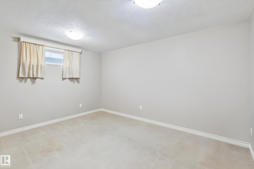 8761 5 Avenue, Edmonton, AB - Indoor Photo Showing Other Room