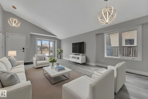 3623 24 Avenue, Edmonton, AB - Indoor Photo Showing Living Room