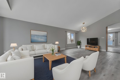 3623 24 Avenue, Edmonton, AB - Indoor Photo Showing Living Room