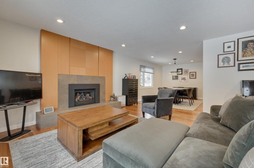 37 Valleyview Crescent, Edmonton, AB - Indoor Photo Showing Living Room With Fireplace