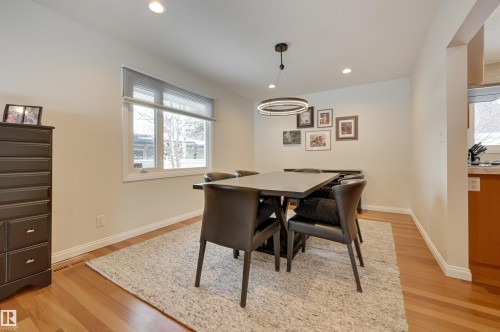 37 Valleyview Crescent, Edmonton, AB - Indoor