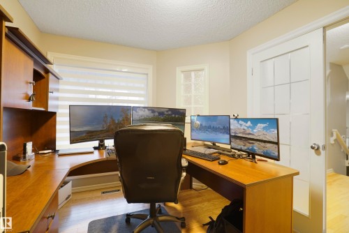 580 Glenwright Crescent, Edmonton, AB - Indoor Photo Showing Office