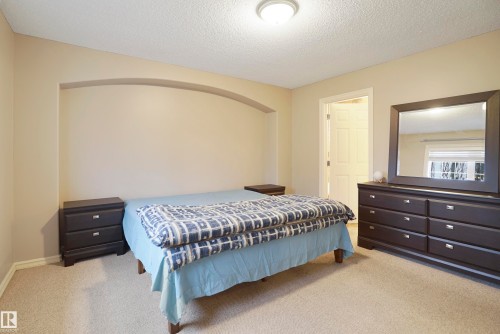 580 Glenwright Crescent, Edmonton, AB - Indoor Photo Showing Bedroom