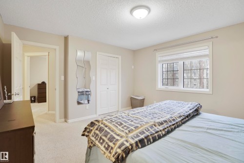 580 Glenwright Crescent, Edmonton, AB - Indoor Photo Showing Bedroom