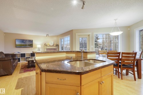 580 Glenwright Crescent, Edmonton, AB - Indoor