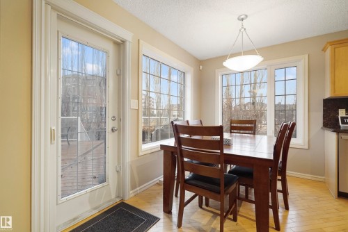 580 Glenwright Crescent, Edmonton, AB - Indoor Photo Showing Dining Room