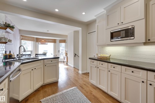 14015 104 Avenue, Edmonton, AB - Indoor Photo Showing Kitchen With Upgraded Kitchen