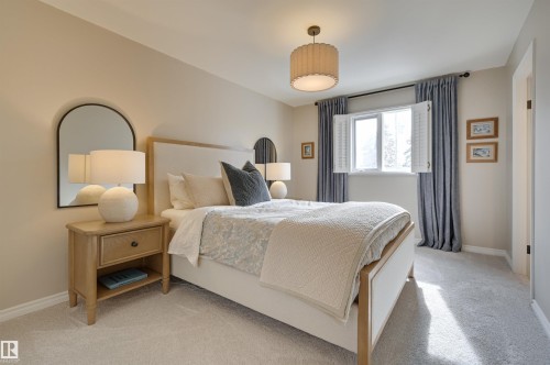 14015 104 Avenue, Edmonton, AB - Indoor Photo Showing Bedroom