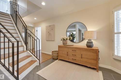 14015 104 Avenue, Edmonton, AB - Indoor Photo Showing Other Room