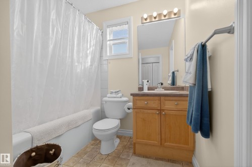 88 12050 17 Avenue, Edmonton, AB - Indoor Photo Showing Bathroom