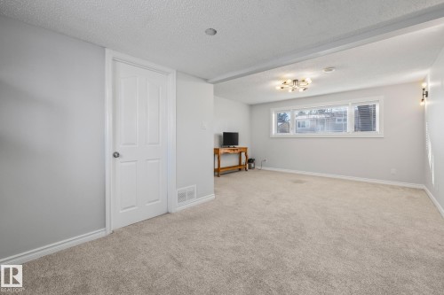 14911 96 Street, Edmonton, AB - Indoor Photo Showing Other Room