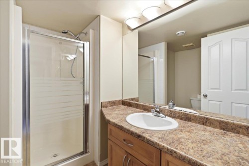 4 102 Bridgeport Crossing, Leduc, AB - Indoor Photo Showing Bathroom