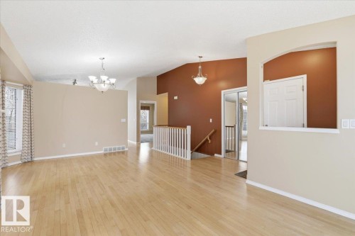 4 102 Bridgeport Crossing, Leduc, AB - Indoor Photo Showing Other Room