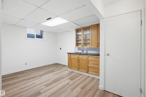 18 Mount Royal Drive, St. Albert, AB - Indoor Photo Showing Other Room