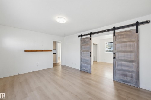 18 Mount Royal Drive, St. Albert, AB - Indoor Photo Showing Other Room