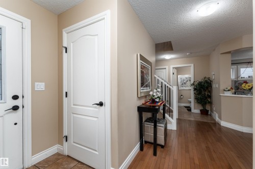 729 37A Avenue, Edmonton, AB - Indoor Photo Showing Other Room