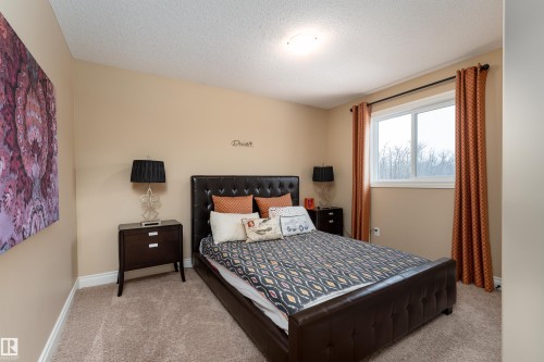 729 37A Avenue, Edmonton, AB - Indoor Photo Showing Bedroom