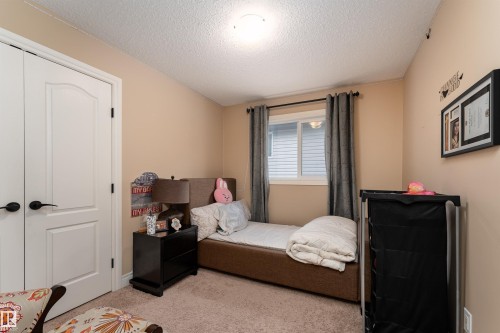 729 37A Avenue, Edmonton, AB - Indoor Photo Showing Bedroom