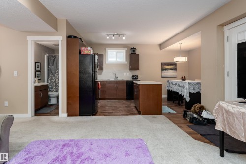 729 37A Avenue, Edmonton, AB - Indoor Photo Showing Other Room