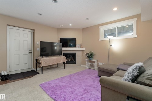 729 37A Avenue, Edmonton, AB - Indoor With Fireplace