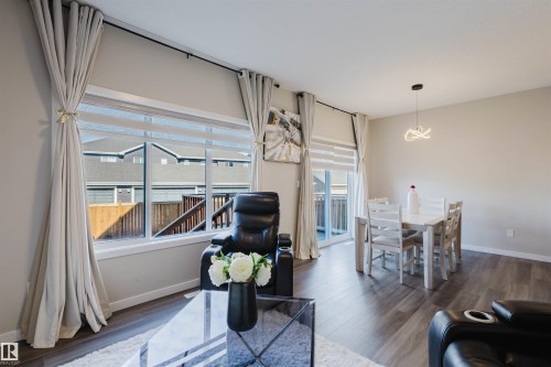5612 Hawthorn Way, Edmonton, AB - Indoor