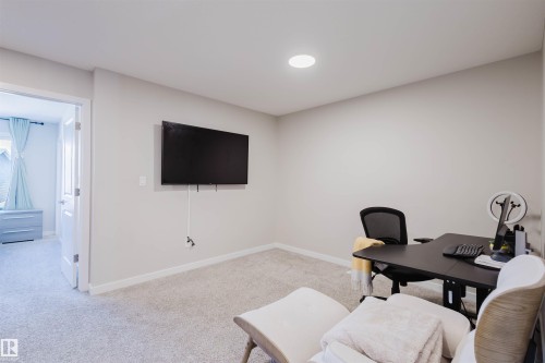 5612 Hawthorn Way, Edmonton, AB - Indoor Photo Showing Office