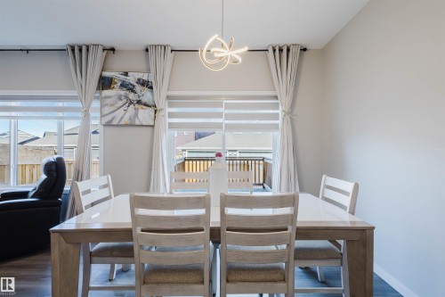 5612 Hawthorn Way, Edmonton, AB - Indoor Photo Showing Dining Room