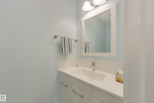 309 14811 51 Avenue, Edmonton, AB - Indoor Photo Showing Bathroom