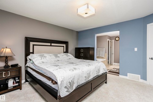 15848 13 Avenue, Edmonton, AB - Indoor Photo Showing Bedroom