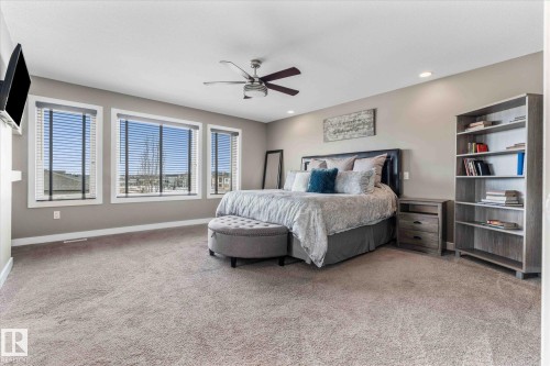 64 Hilldowns Drive, Spruce Grove, AB - Indoor Photo Showing Bedroom