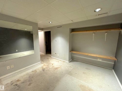 1 14320 80 Street, Edmonton, AB - Indoor