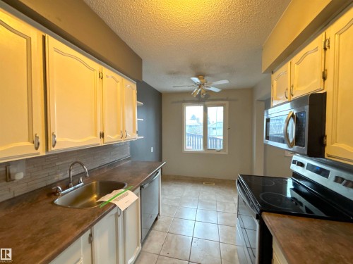 1 14320 80 Street, Edmonton, AB - Indoor Photo Showing Kitchen