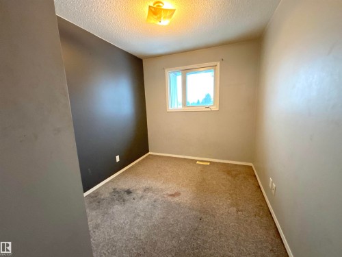 1 14320 80 Street, Edmonton, AB - Indoor Photo Showing Other Room