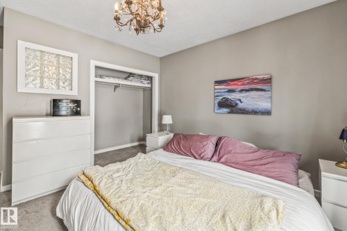 6811 Fulton Dr, Edmonton, AB - Indoor Photo Showing Bedroom