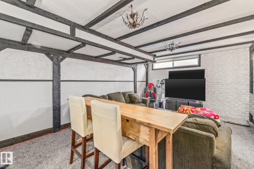 6811 Fulton Dr, Edmonton, AB - Indoor Photo Showing Office