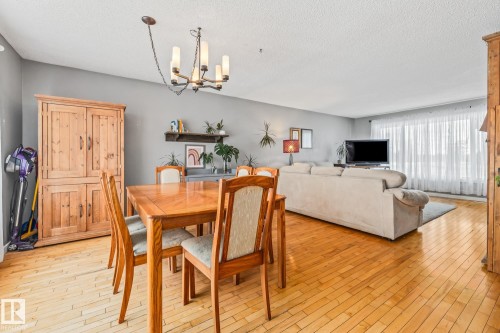 6811 Fulton Dr, Edmonton, AB - Indoor Photo Showing Other Room