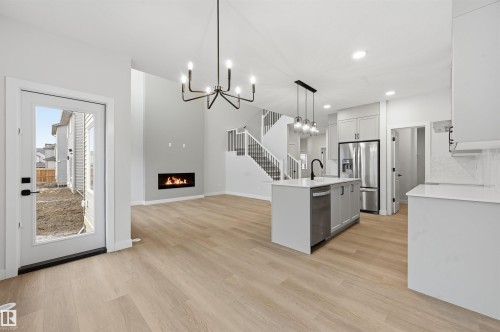 3036 Dixon Landing Landing, Edmonton, AB - Indoor Photo Showing Kitchen With Upgraded Kitchen