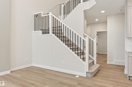 3036 Dixon Landing Landing, Edmonton, AB - Indoor Photo Showing Other Room