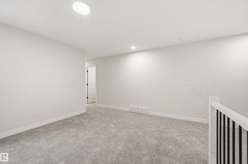 3036 Dixon Landing Landing, Edmonton, AB - Indoor Photo Showing Other Room